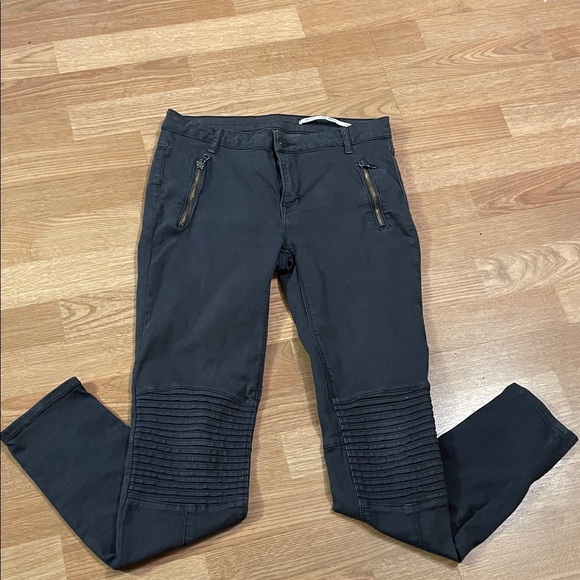 ZARA Charcoal Medium Rise Moto Biker Pants Ribbed
Knee Zip Detail Slim Fit sz 6 - Picture 1 of 8